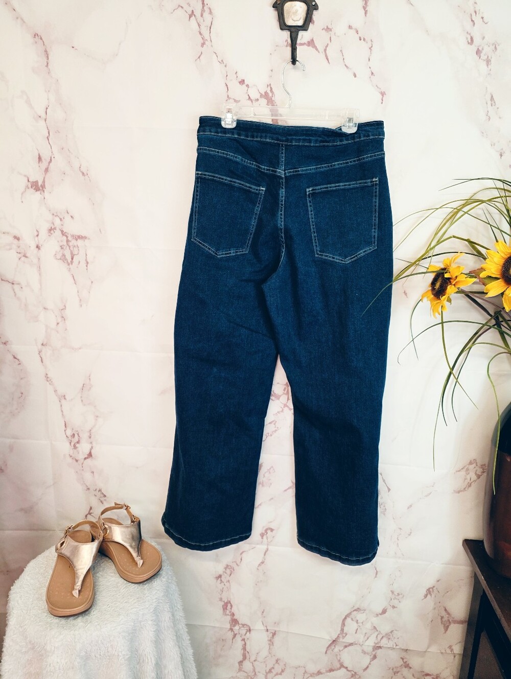 Rosewood Pleated Wide Leg Cropped Jeans Size 12/30 Dark Wash Denim - Picture 4 of 5